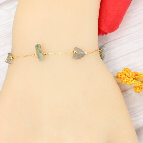 "Trendy Handmade Bracelet – A Thoughtful Gift for Girls & Women | UNVRC1665 - Picture 5 of 10